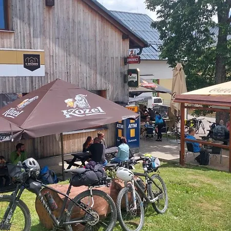 A Restaurace U Sousedů