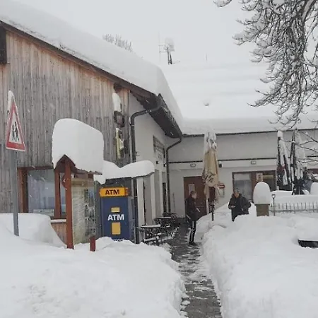 Affittacamere A Restaurace U Sousedů