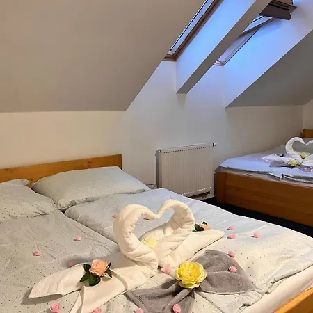 A Restaurace U Sousedu Gæstehus *