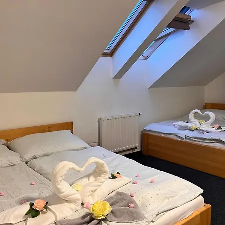 A Restaurace U Sousedu Gæstehus 3*