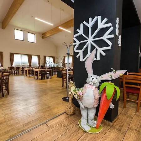 Penzion A Restaurace U Sousedu Strazny