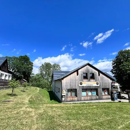 Gæstehus A Restaurace U Sousedu *