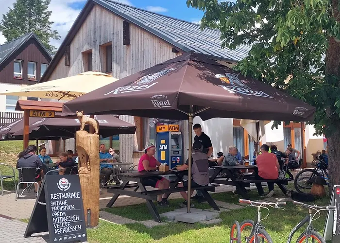 Penzion A Restaurace U Sousedů