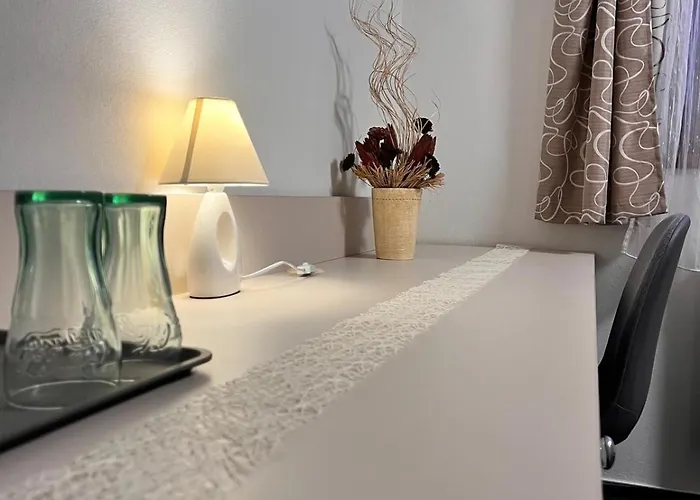 A Restaurace U Sousedu 3* Стражны
