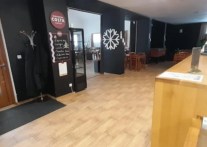 A Restaurace U Sousedu Гостевой дом Стражны