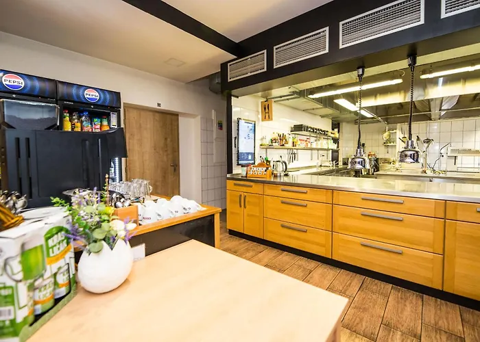 A Restaurace U Sousedu Гостевой дом Стражны
